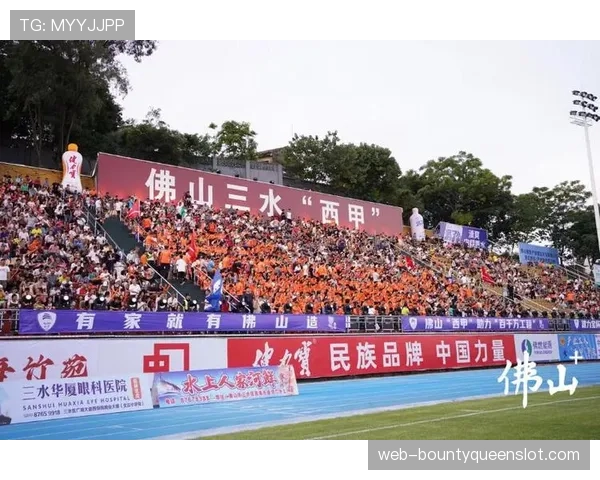 某运动品牌成为西甲官方用球合作伙伴，新球被称有利于提升射门旋转